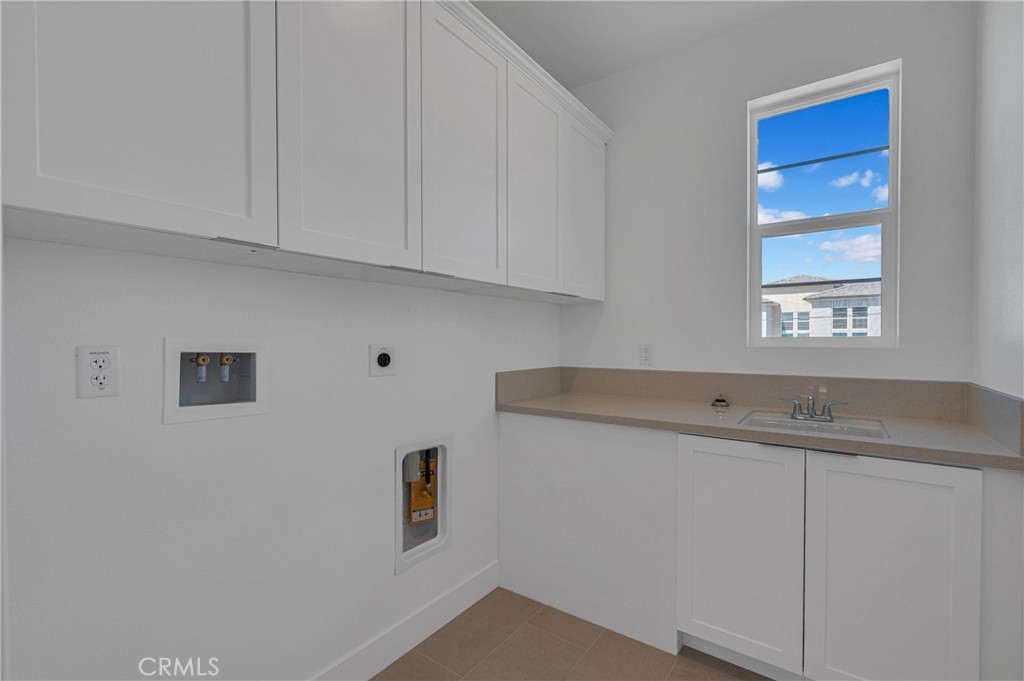 Skylar (SKYLAR5P) - Residential Lease