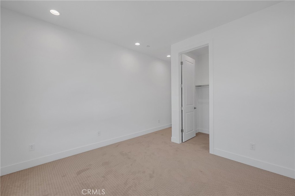 Skylar (SKYLAR5P) - Residential Lease