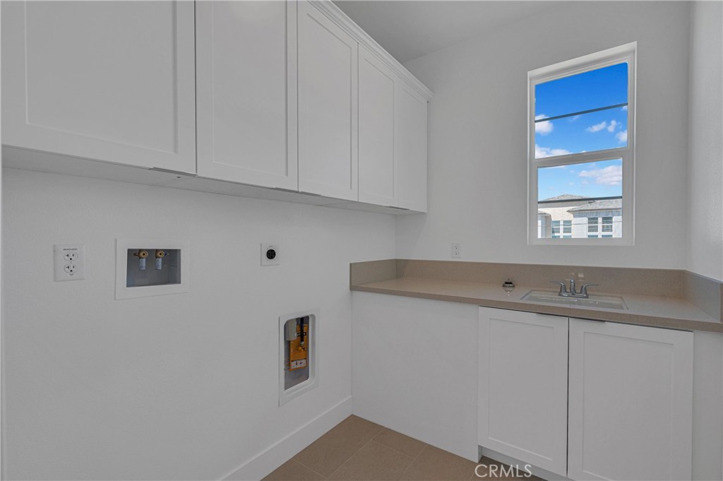 Skylar (SKYLAR5P) - Residential Lease