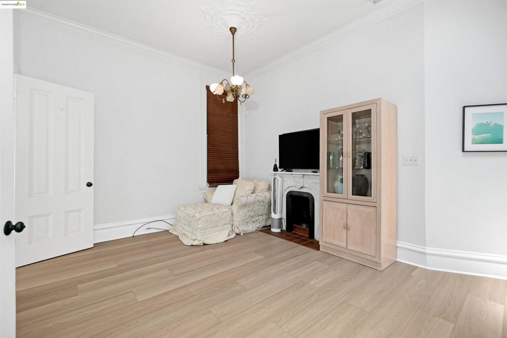 LOWER PAC HTS - Residential Income