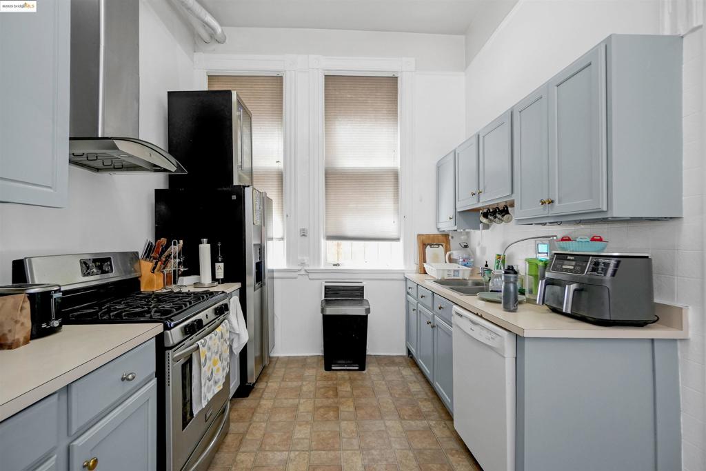 LOWER PAC HTS - Residential Income