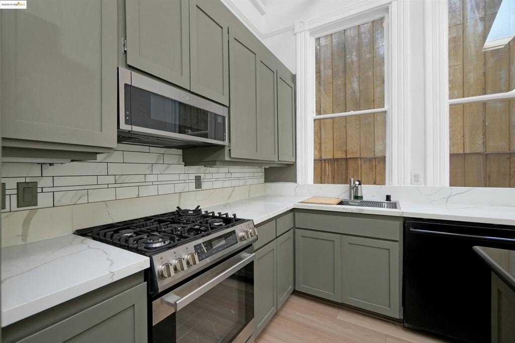 LOWER PAC HTS - Residential Income