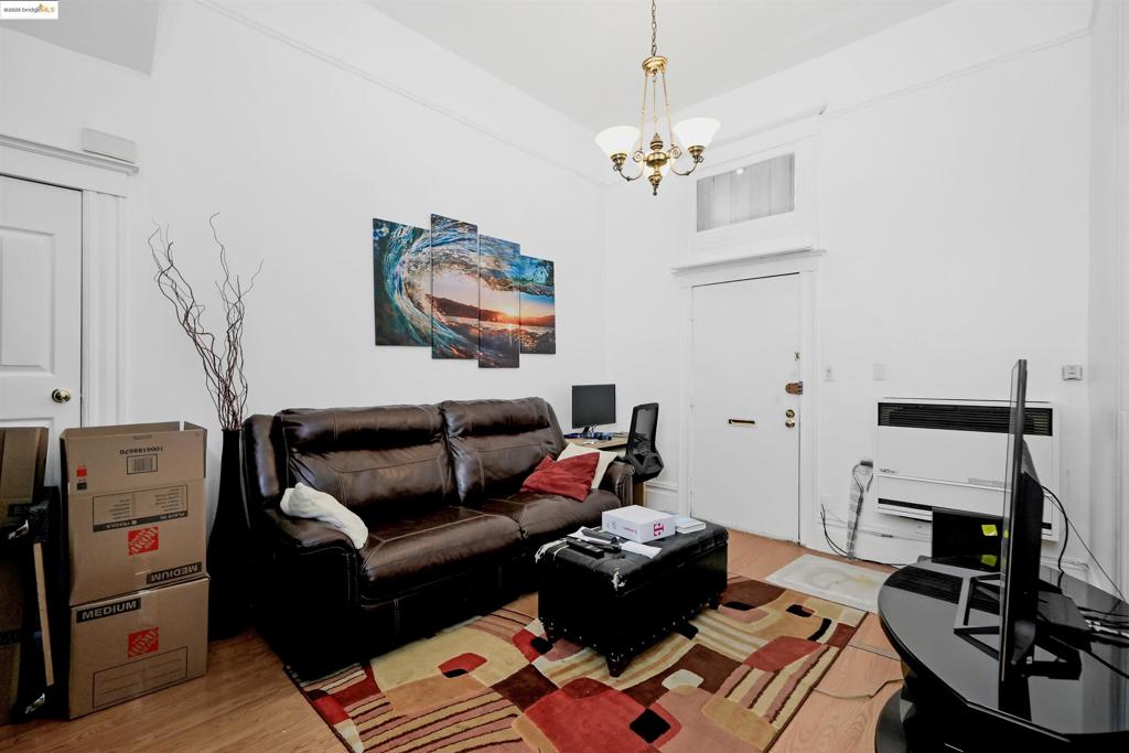 LOWER PAC HTS - Residential Income