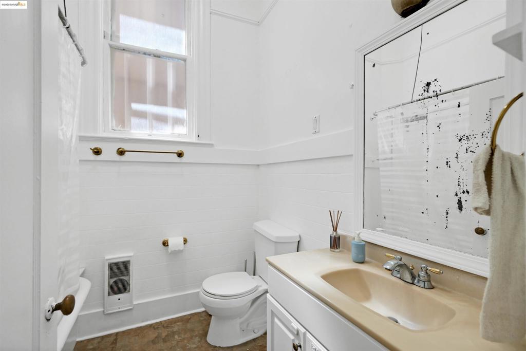 LOWER PAC HTS - Residential Income