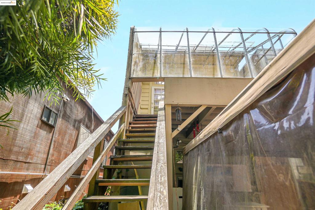 LOWER PAC HTS - Residential Income