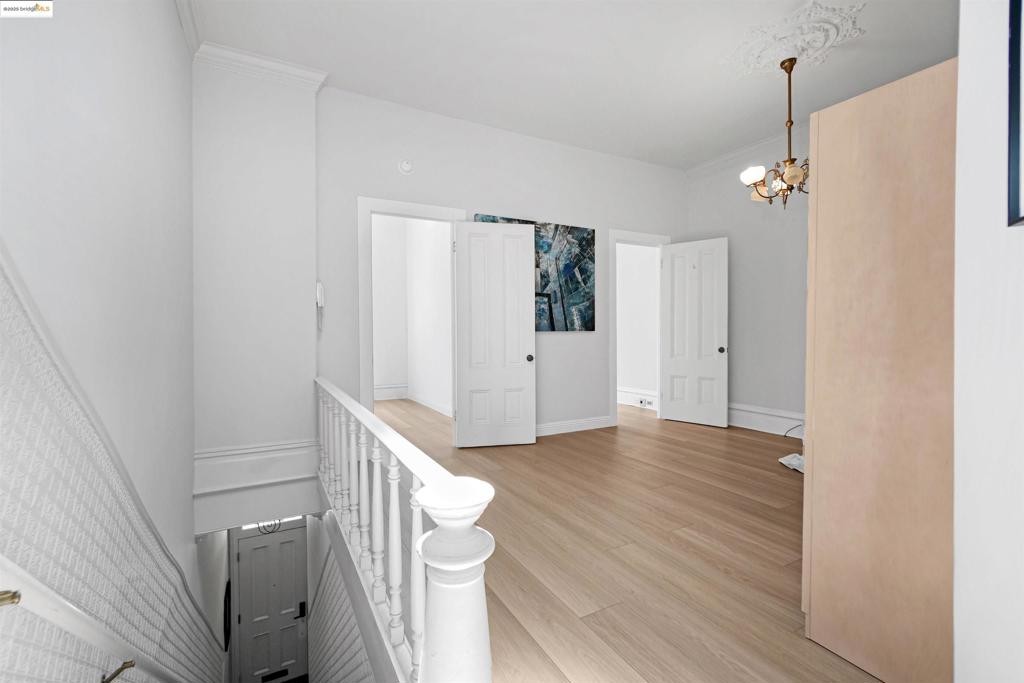 LOWER PAC HTS - Residential Income