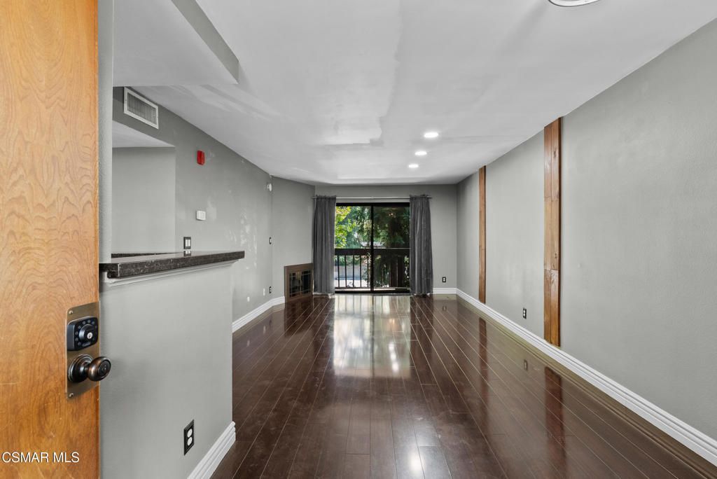 Photo of 22100 Burbank Boulevard #348e, Woodland Hills, CA 91367 (MLS # 225004382)