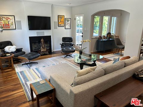 Photo of 390 N Baldwin Avenue, Sierra Madre, CA 91024 (MLS # 26686827)