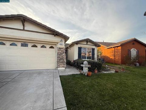 Photo of 307 Crystal Downs Dr Dr, Rio Vista, CA 94571 (MLS # 41123431)