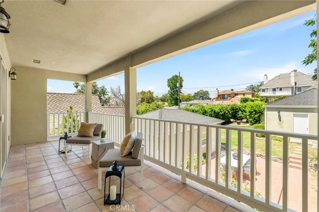 Burbank, California 91501, United States, 4 Bedrooms Bedrooms, ,5 BathroomsBathrooms,Residential,Active,183926