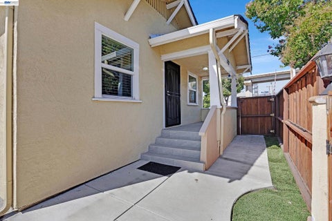 Photo of 1203 H St, Union City, CA 94587 (MLS # 41143734)