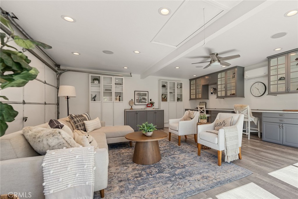 The San Strets - Residential