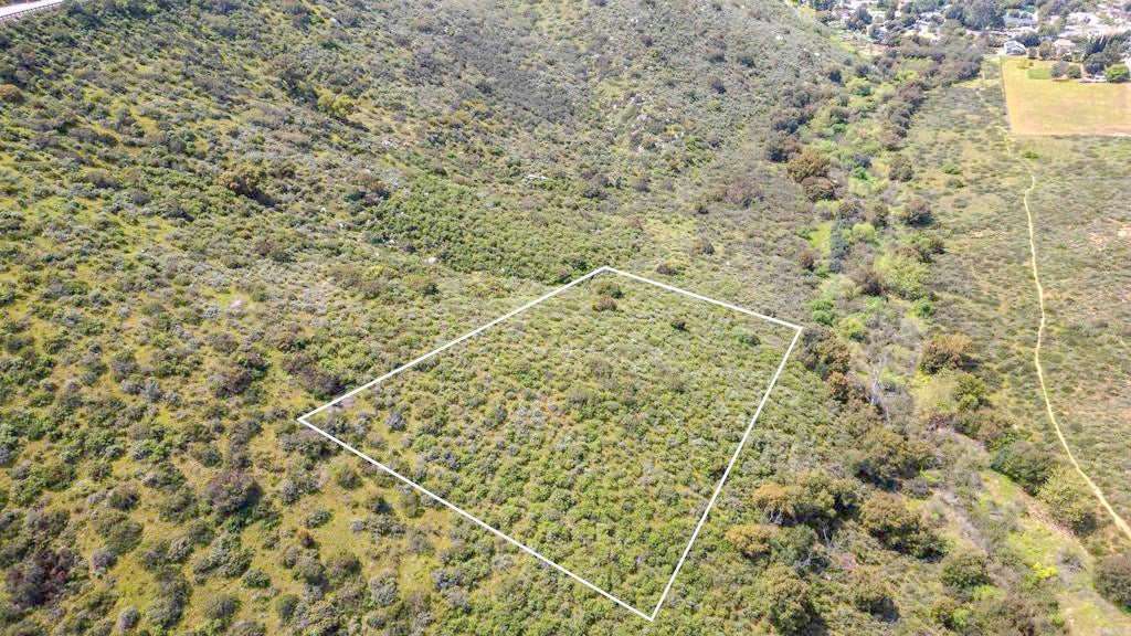 0 East of Twin Peaks Road Lot 26