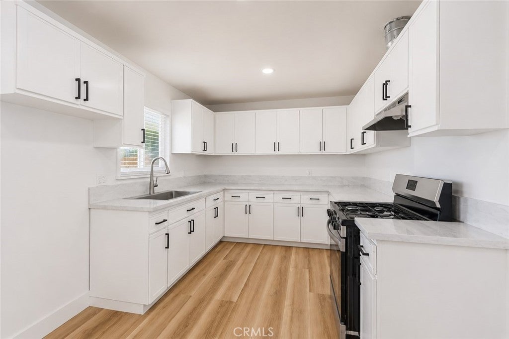 82240 Orange Grove