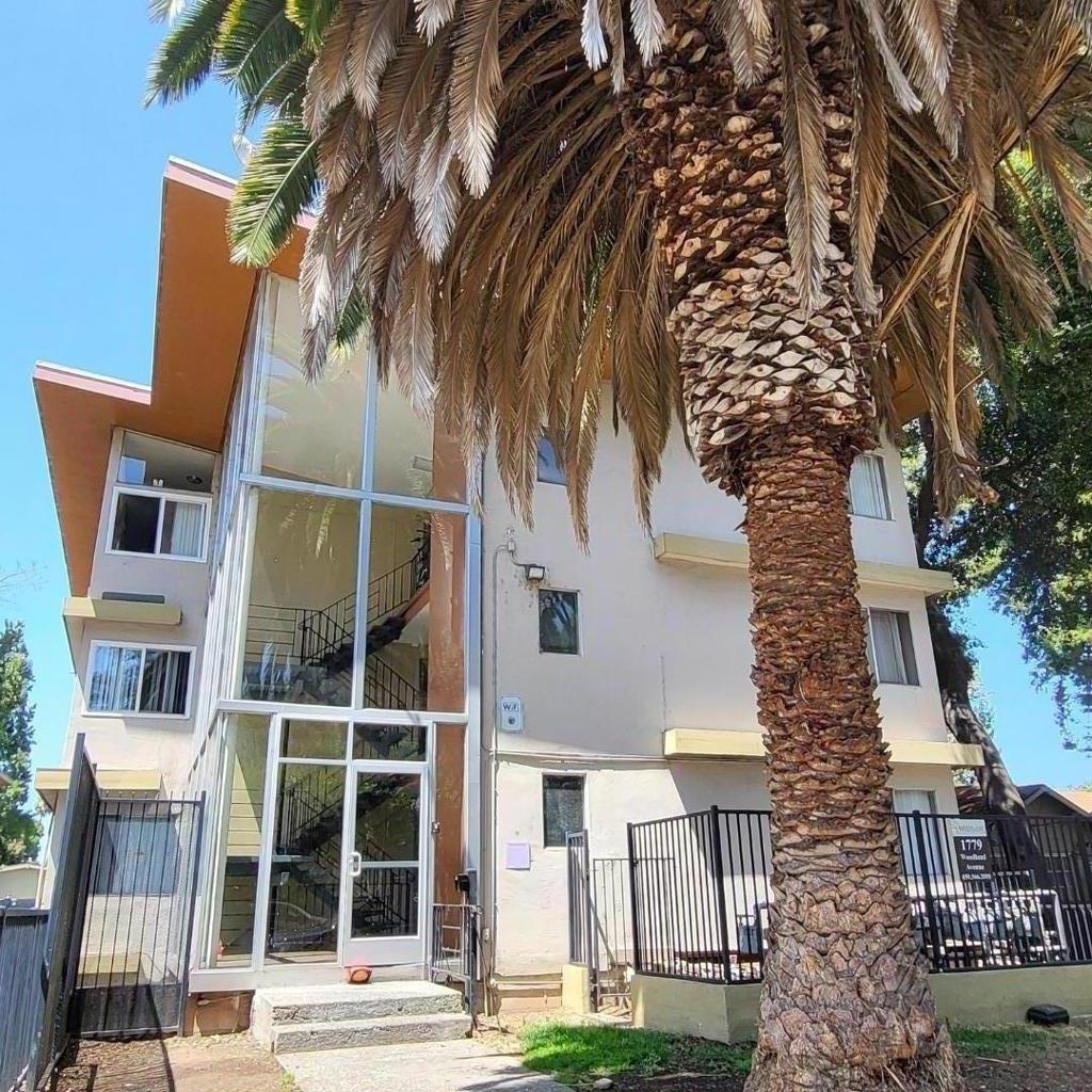 17771779 Woodland Avenue