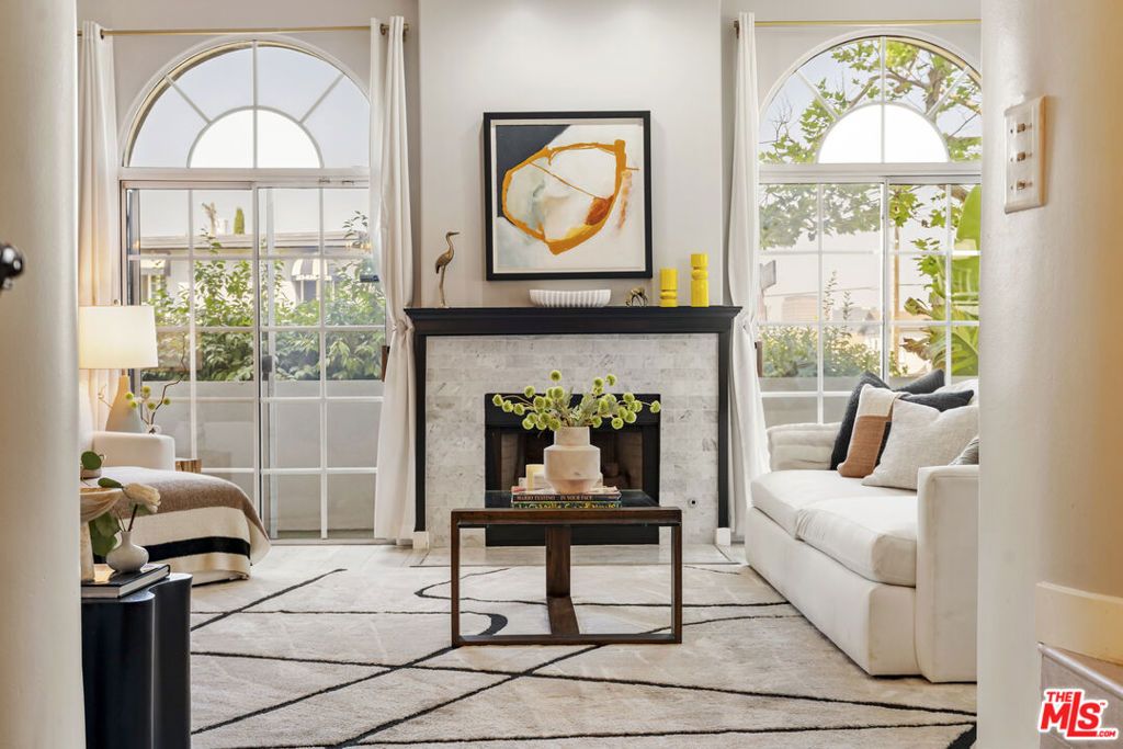 Photo of 5848 W Olympic Boulevard #102, Los Angeles, CA 90036 (MLS # 26675793)