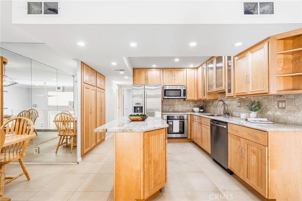23401 Park Sorrento 55