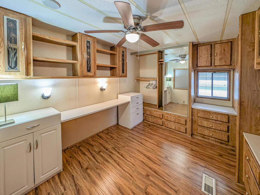 Not Applicable-1 - Manufactured In Park