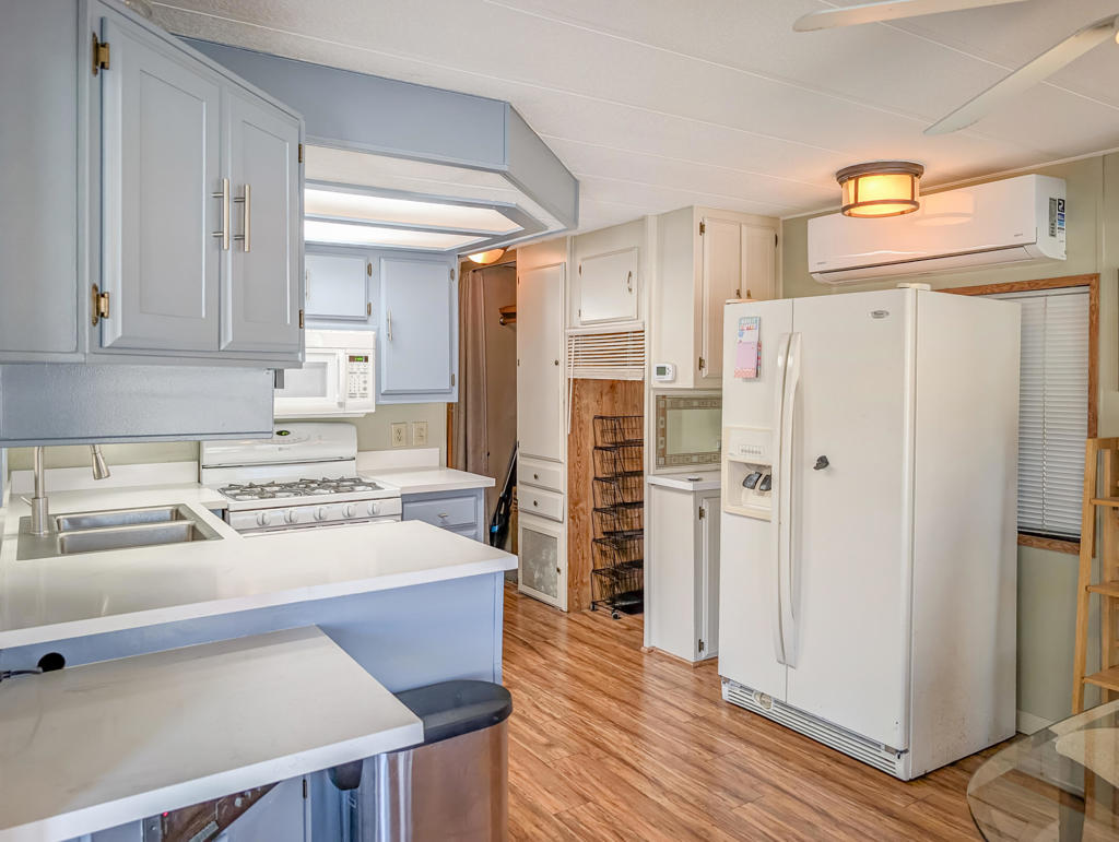 Not Applicable-1 - Manufactured In Park