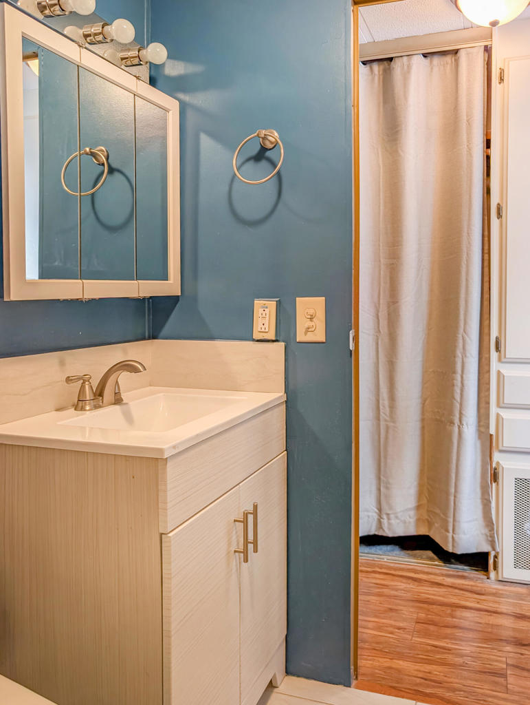 Not Applicable-1 - Manufactured In Park