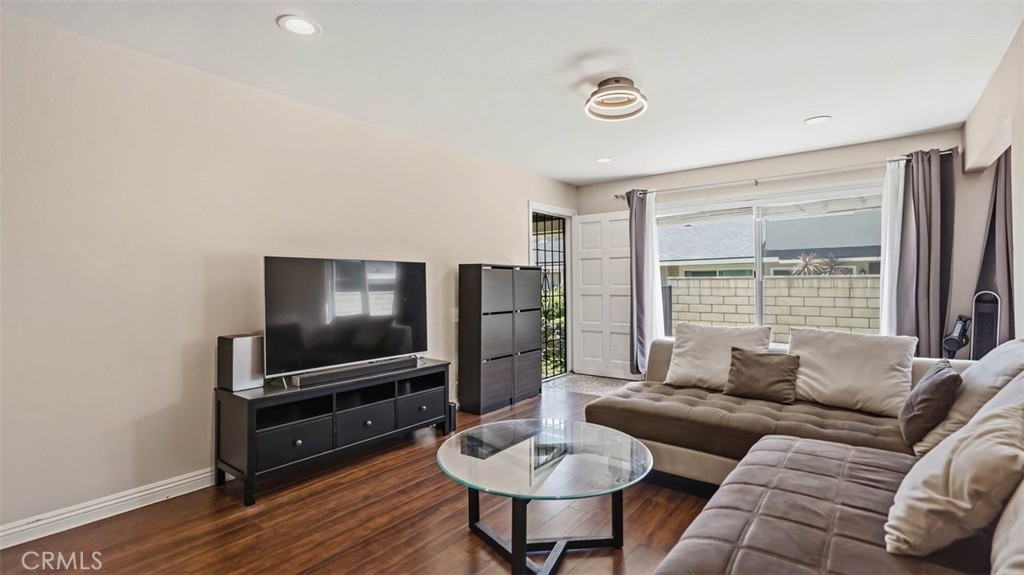 1319 Parkside Drive