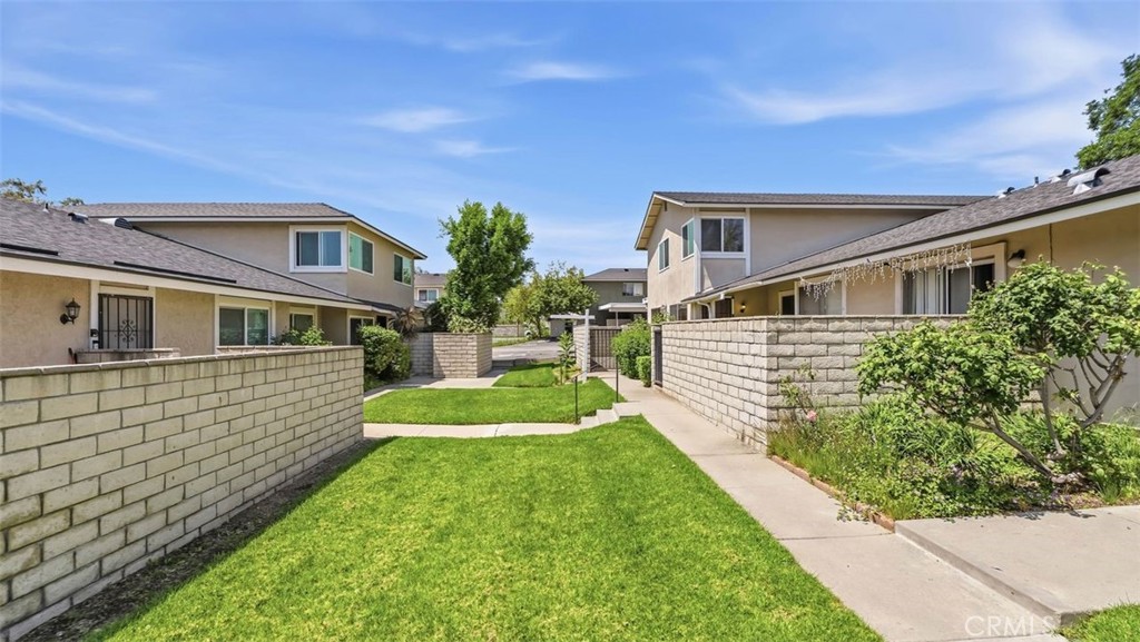 1319 Parkside Drive