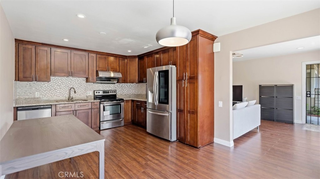 1319 Parkside Drive