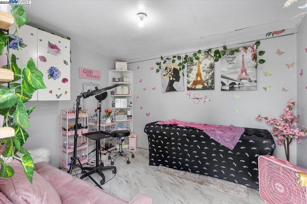 MONTALVIN - Residential