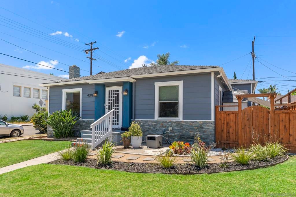 4502 Vista St St, San Diego CA 92116