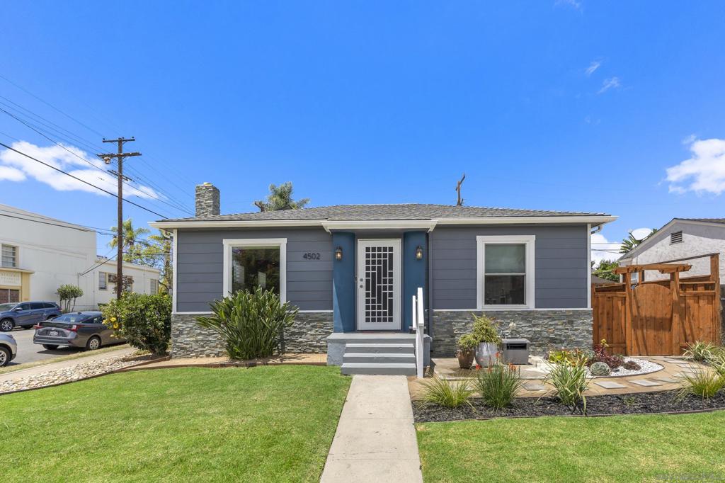 4502 Vista St