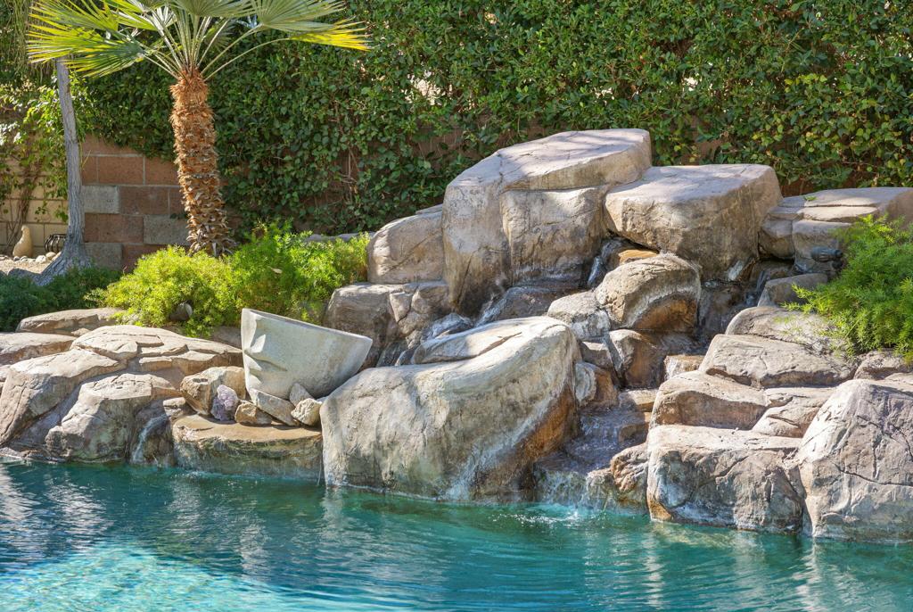 Magnesia Falls Cove - Residential