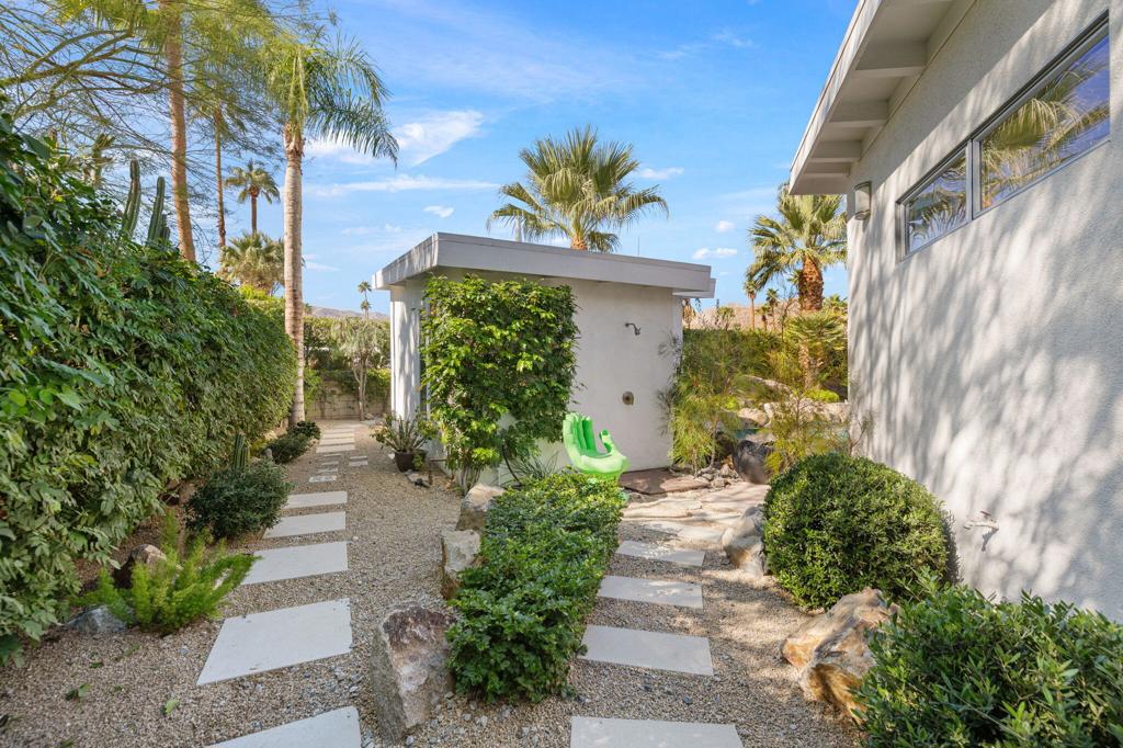 Magnesia Falls Cove - Residential