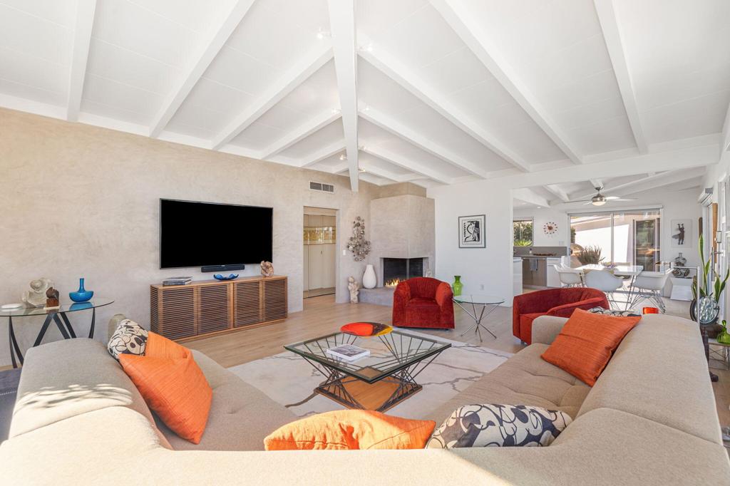 Magnesia Falls Cove - Residential