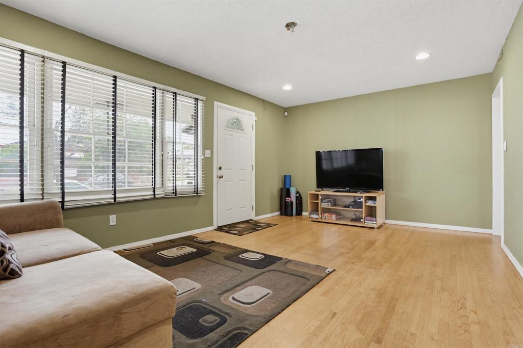 5653 Kelton Court