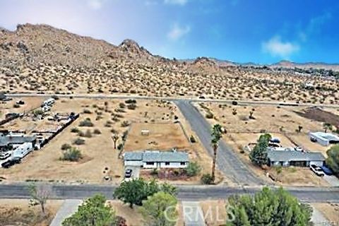 Photo of 15733 E Avenue Q1, Palmdale, CA 93591 (MLS # SR26093148)