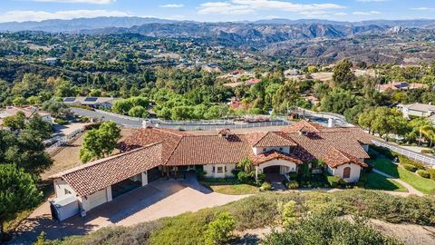 Photo of 2155 Mil Sorpresas Drive, Fallbrook, CA 92028 (MLS # NDP2510077)