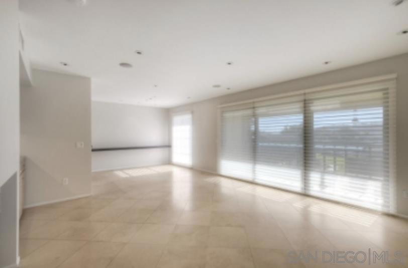 2239 Del Mar Scenic Parkway