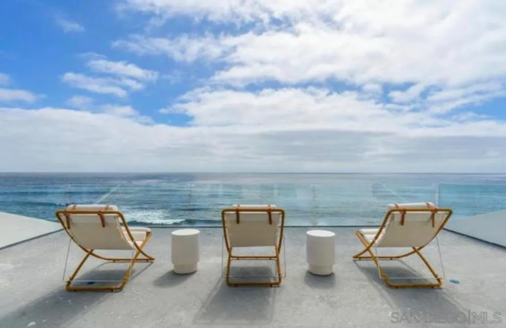 La Jolla, California 92037, United States, 4 Bedrooms Bedrooms, ,5 BathroomsBathrooms,Residential,Active,162691