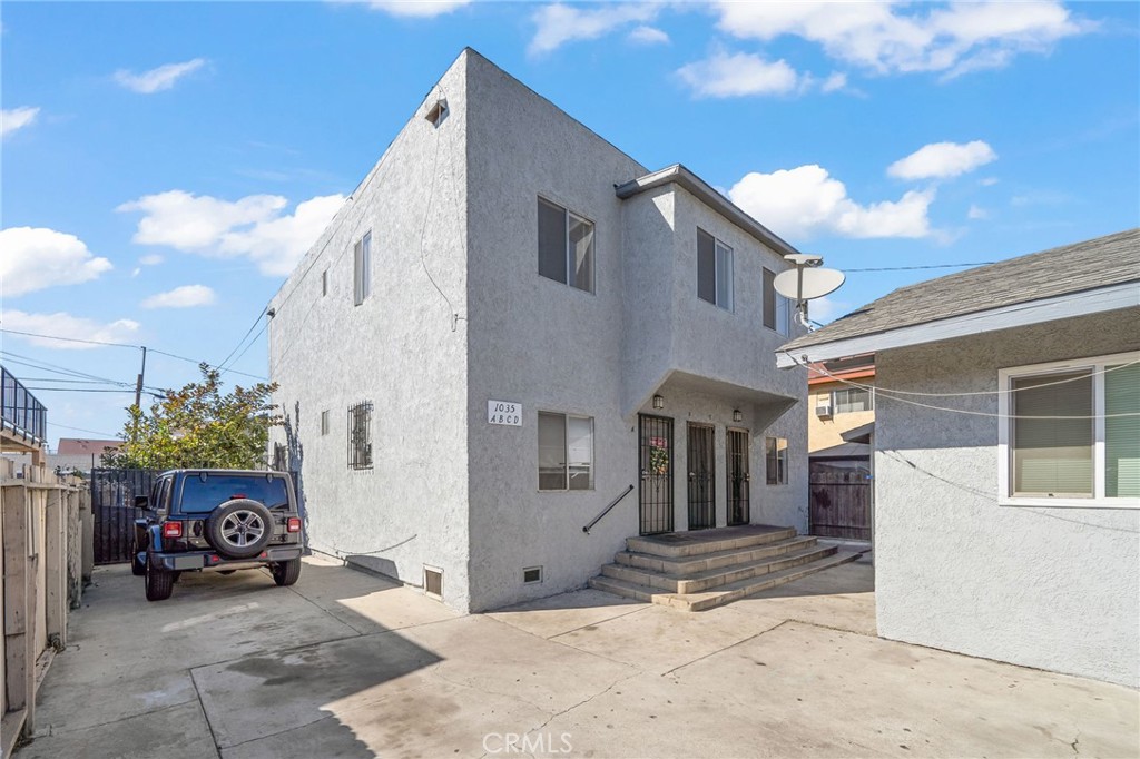 1035 Orange Avenue