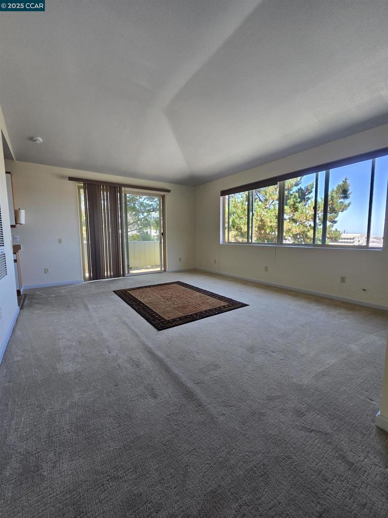 POINTRIOND - Residential Lease