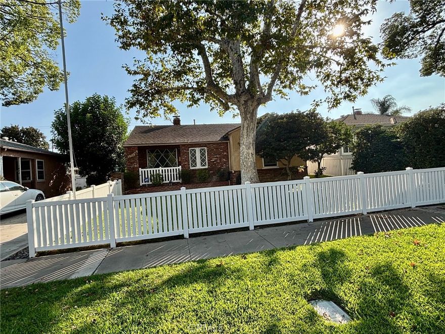 Charming Burbank Home with spacious front and backyard . 



This well- maintained 1940's home features, 2 bedrooms and 2 bathrooms, PLUS a den, located in the heart of Burbank. Situated along a beautifully tree lined street. (Den can be used as a 3rd bedroom.) This property boast with an updated kitchen, newer range,  refrigerator, microwave, dish washer.  The master bedroom overlooks the front yard. The kitchen opens onto the lovely dining and living room, featuring a cozy decorative fireplace. Living room has a large window overlooking a sizable front yard, wrapped white picket fence and an inviting porch. Most of the home has hardwood floors and tile.  An entertainer’s delight!   Step outside to an inviting large backyard and fruit trees.Perfect for gardening.  Ample patio space with a hand crafter wood table and pergola, plus outdoor lighting, all set the stage for a day or evening of  outdoor dining. Enjoy a glass of wine, under the stars or warm sunsets.  Newer roof, insulated double pane windows, plus updated central air and heat, sewer line electrical systems.  Home comes with a  2 car garage for secured parking or added storage. Plus parking along the long drive way and convenient street parking. Centrally located to parks, eateries, shops and  award winning schools (close to Bret Hart Elementary and Luther Middle School.) SMALL PET WELCOME! A MUST SEE! Home is available after October 15th. For private showing now, contact Lorena Mendez Quiroga, Realtor.