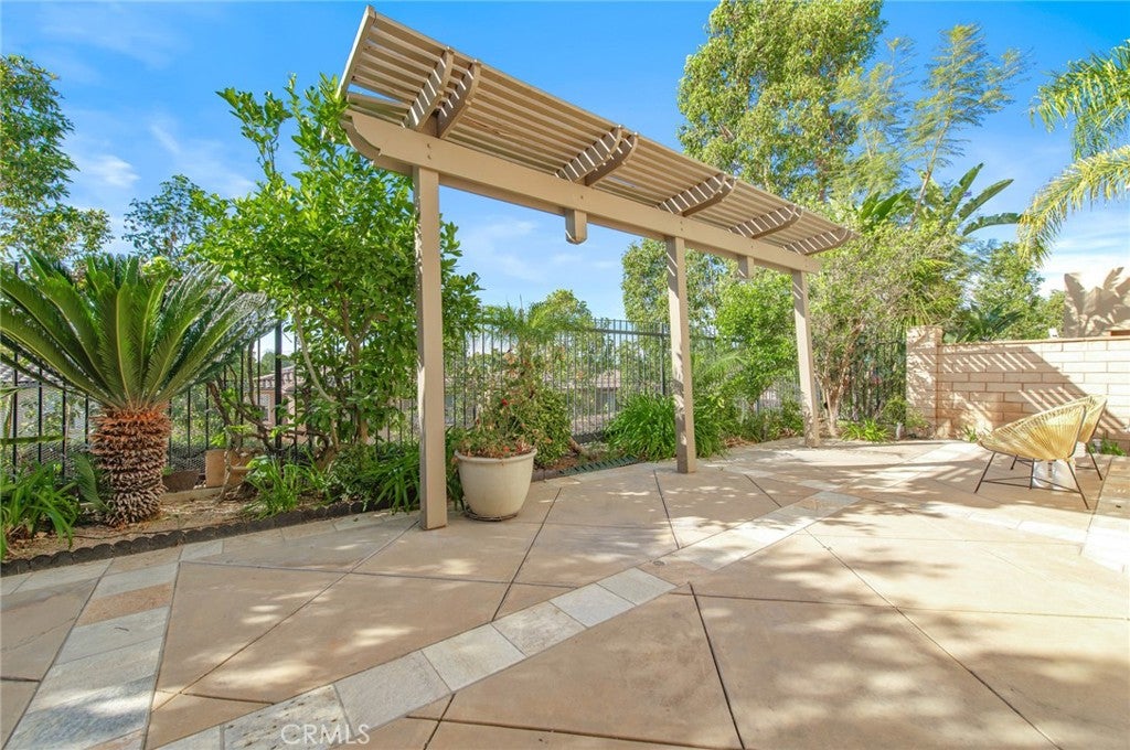 143 Weathervane, Irvine CA 92603 - Photo 35
