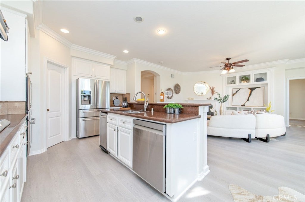 143 Weathervane, Irvine CA 92603 - Photo 23