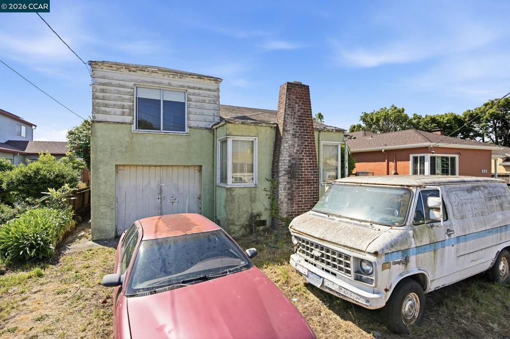 72 Murdock St