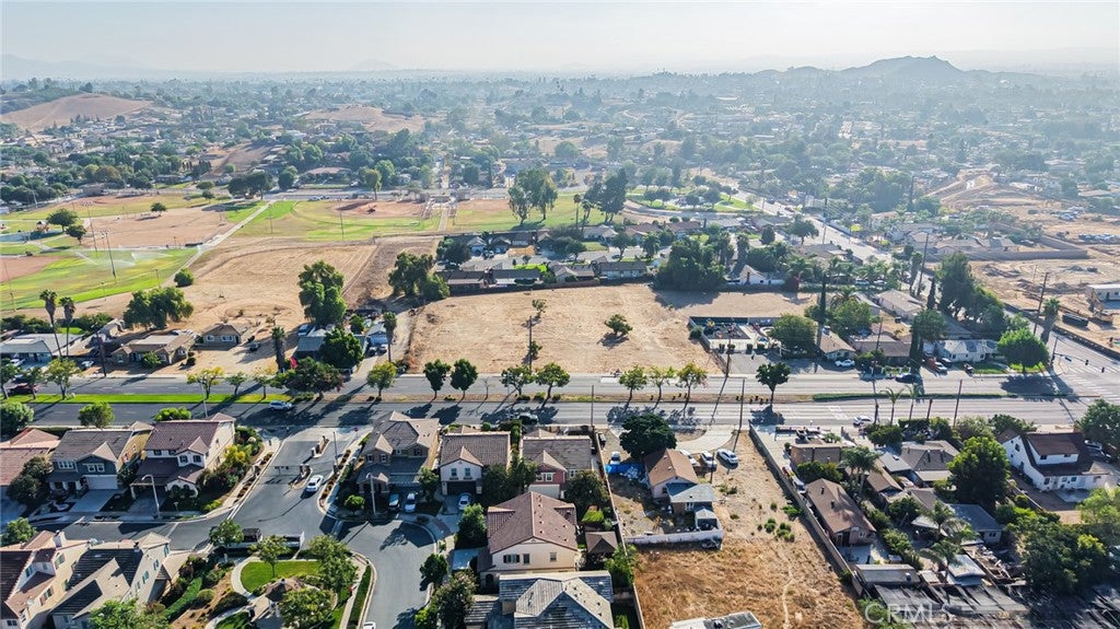 5127 La Sierra