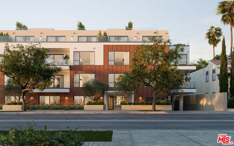 Photo of 725 N Croft Avenue #306, Los Angeles, CA 90069 (MLS # 25603223)