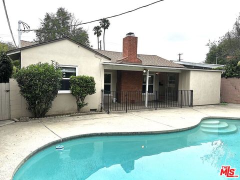 Photo of 3406 Wade Street, Los Angeles, CA 90066 (MLS # 26672511)