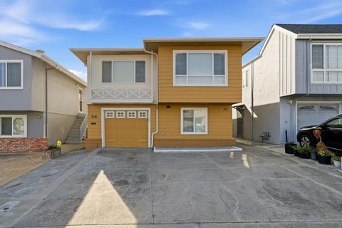 Photo of 318 Saint Francis Boulevard, Daly City, CA 94015 (MLS # ML82040423)