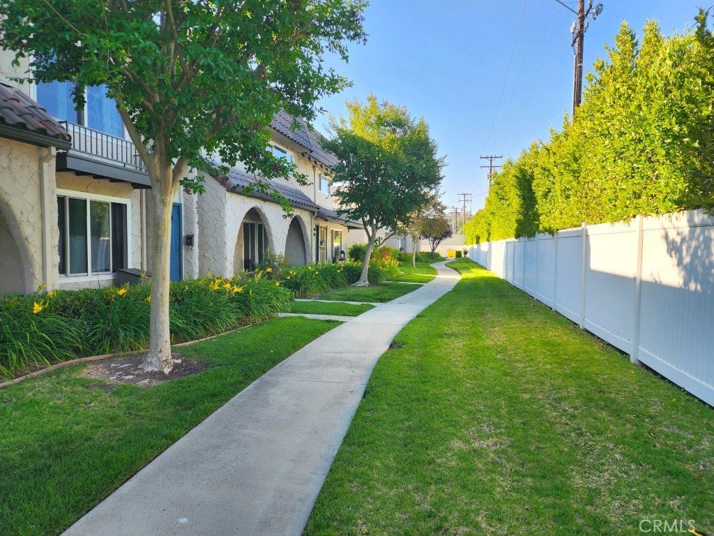 24223 La Glorita Circle