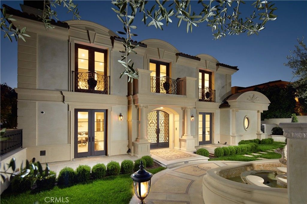 Photo of 3 Island Vista Vis, Newport Coast, CA 92657 (MLS # OC25149760)